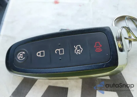 2019 Ford Escape Se z USA, uszkodzony, nr VIN 1FMCU0GD0KUB19748